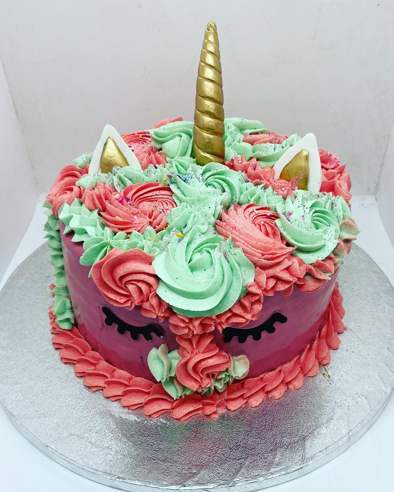 Unicorn Vanilla Beam Cake
